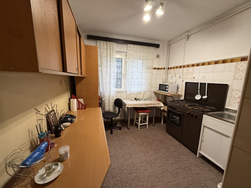 Titan Parcul, Teilor, apartament 3 camere decomandat.